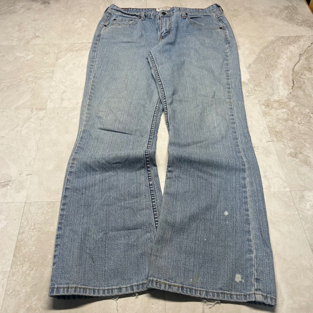 Levi Strauss Signature Bootcut Jeans Light Wash Blue Women Size 10 Low Rise